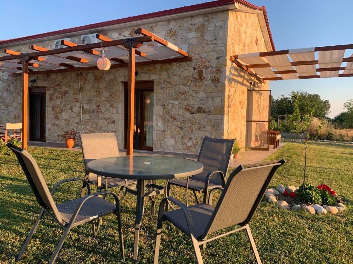 To Petrino Spiti Apartment Possidi Exterior photo